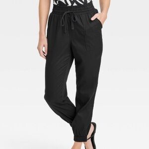 A New Day Women’s High Rise Modern Ankle Jogger Pants Size Small NWT